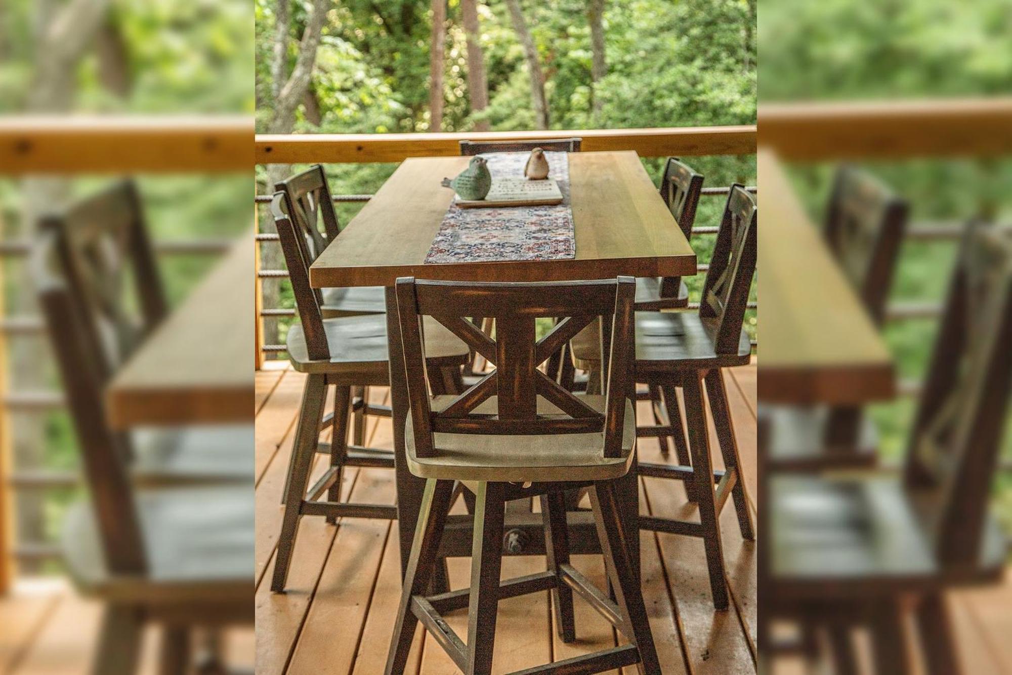Villa Adore The Smores Rustic Mountain Charm Outdoor Spaces And A Cozy Hot Tub