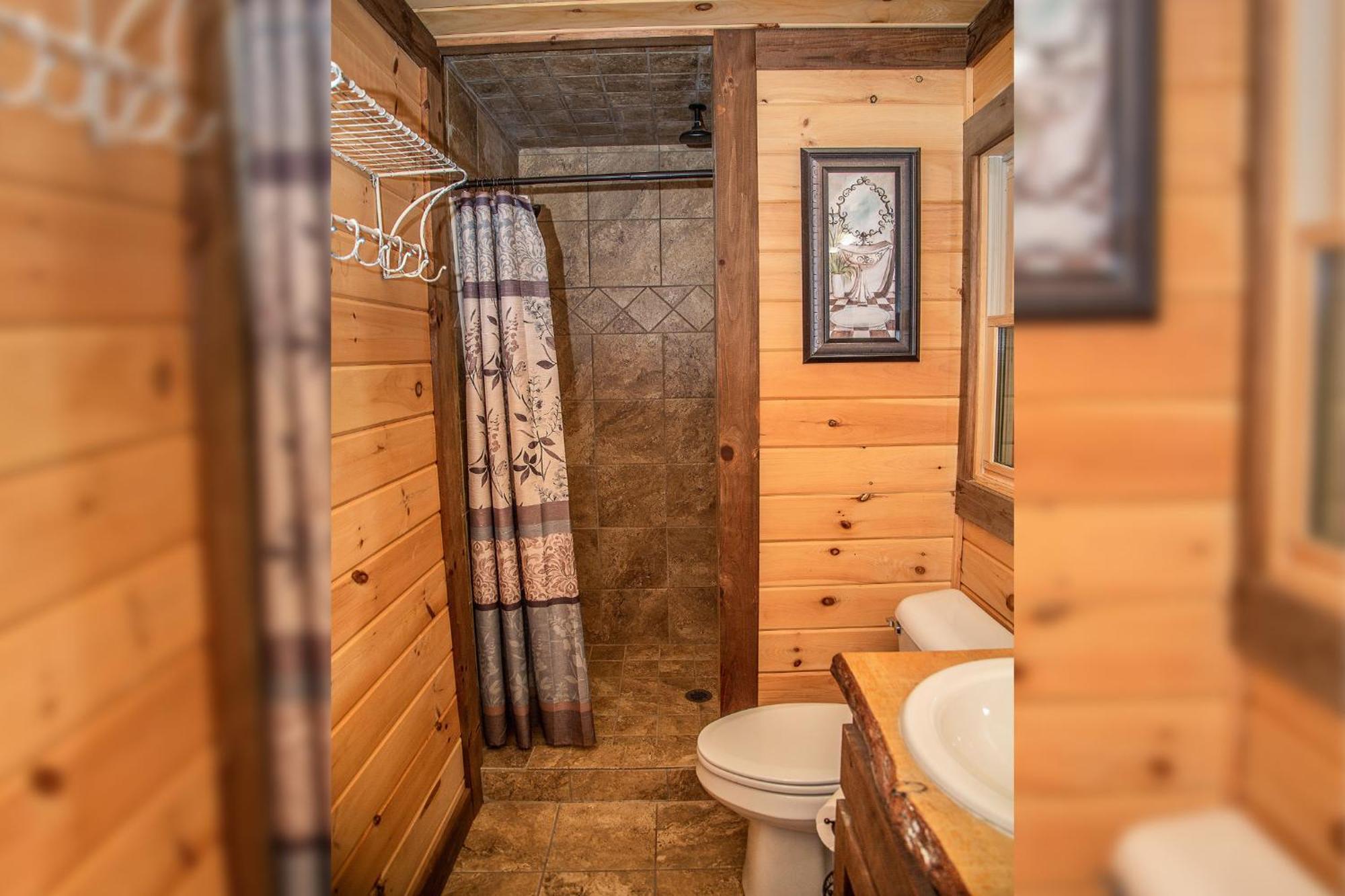 Villa Adore The Smores Rustic Mountain Charm Outdoor Spaces And A Cozy Hot Tub