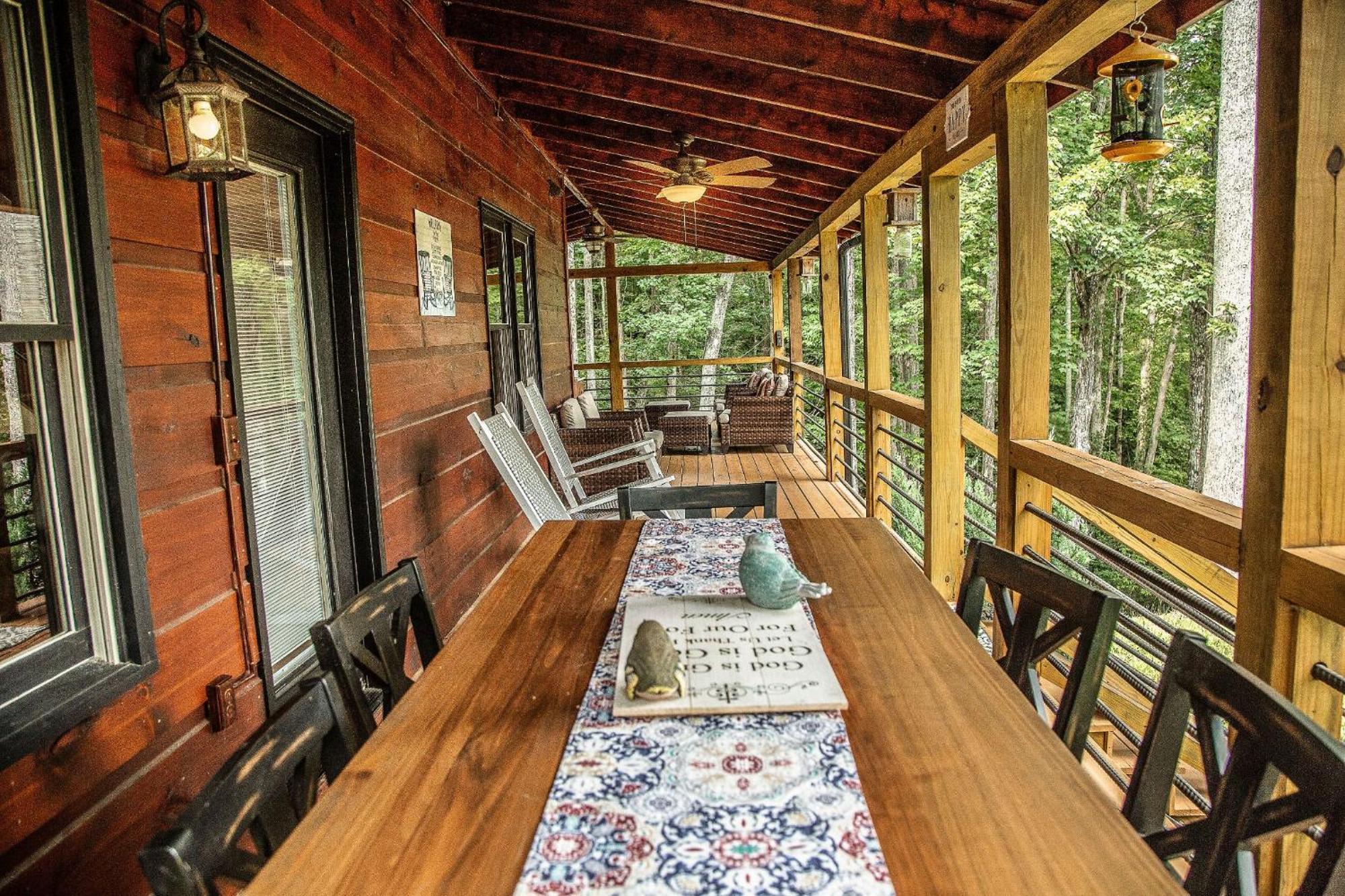 Adore The Smores Rustic Mountain Charm Outdoor Spaces And A Cozy Hot Tub Villa