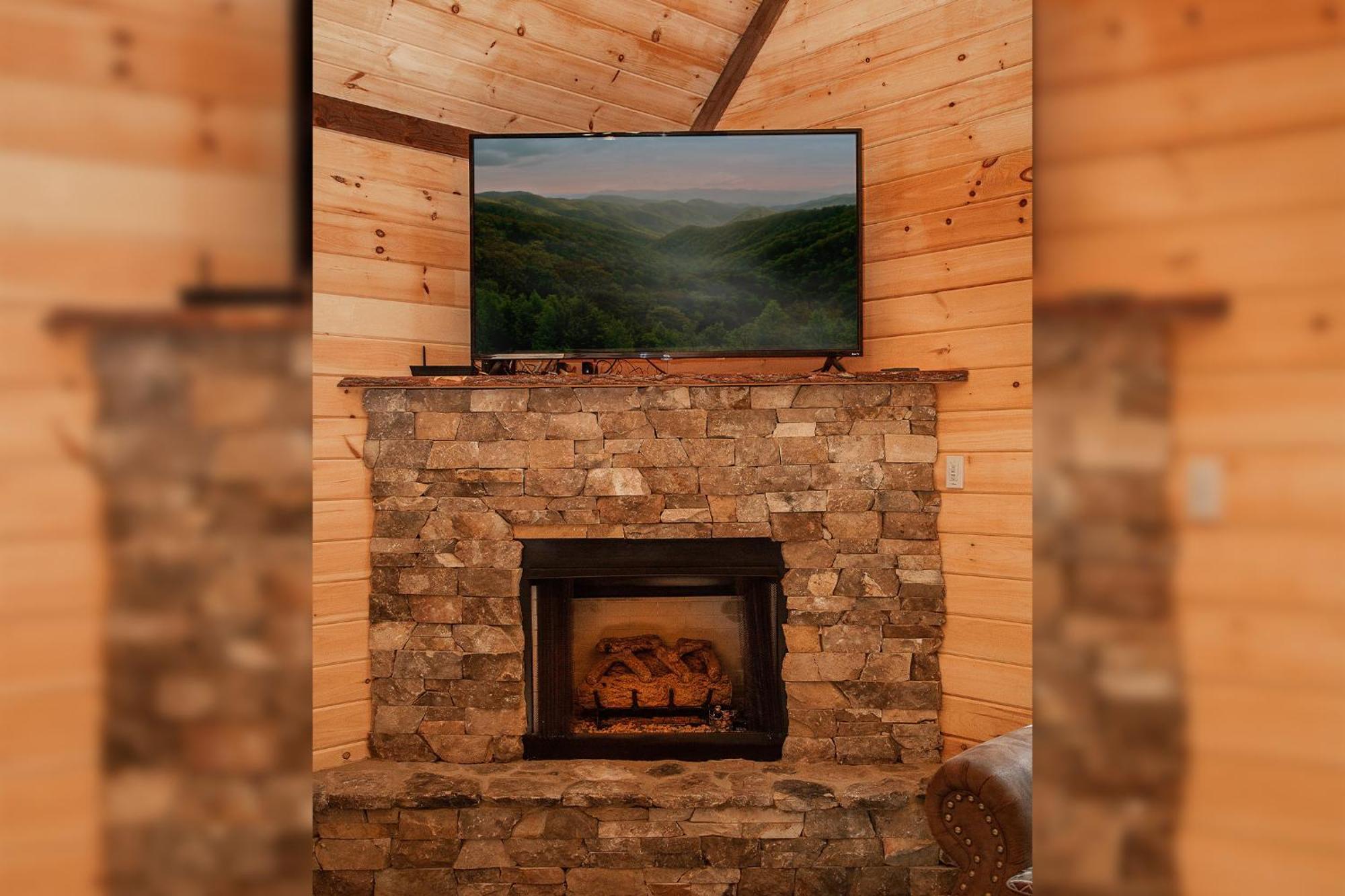 Adore The Smores Rustic Mountain Charm Outdoor Spaces And A Cozy Hot Tub Villa Blue Ridge