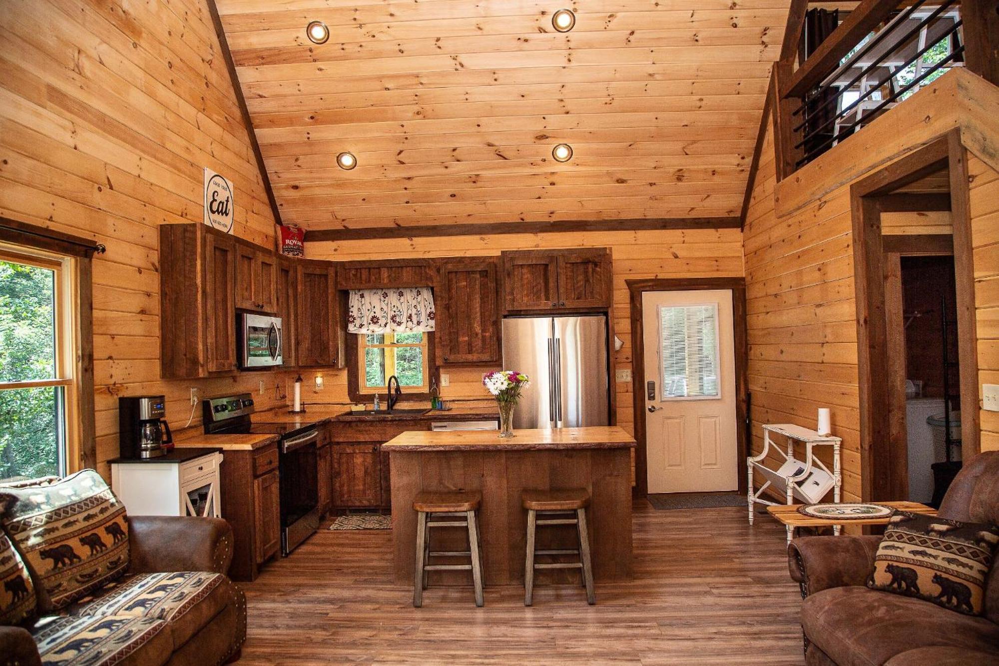 Adore The Smores Rustic Mountain Charm Outdoor Spaces And A Cozy Hot Tub *